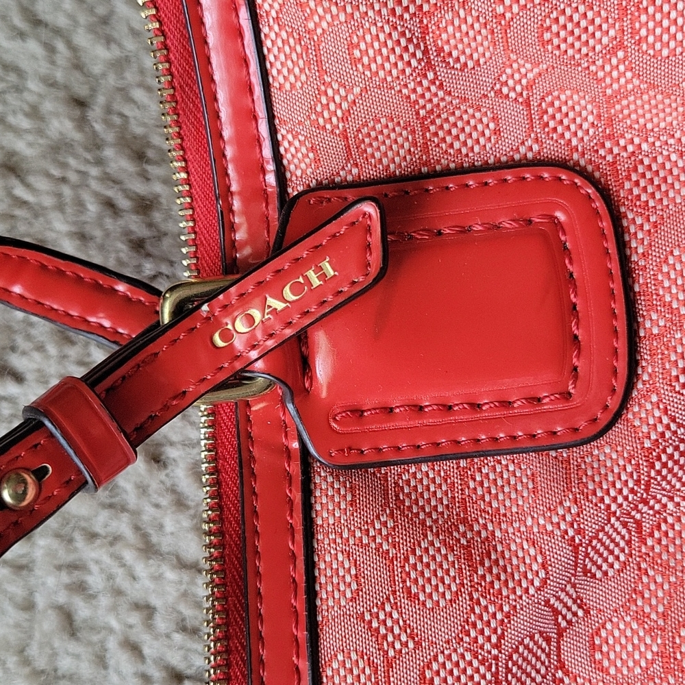 Bag - Picture 2 of 5